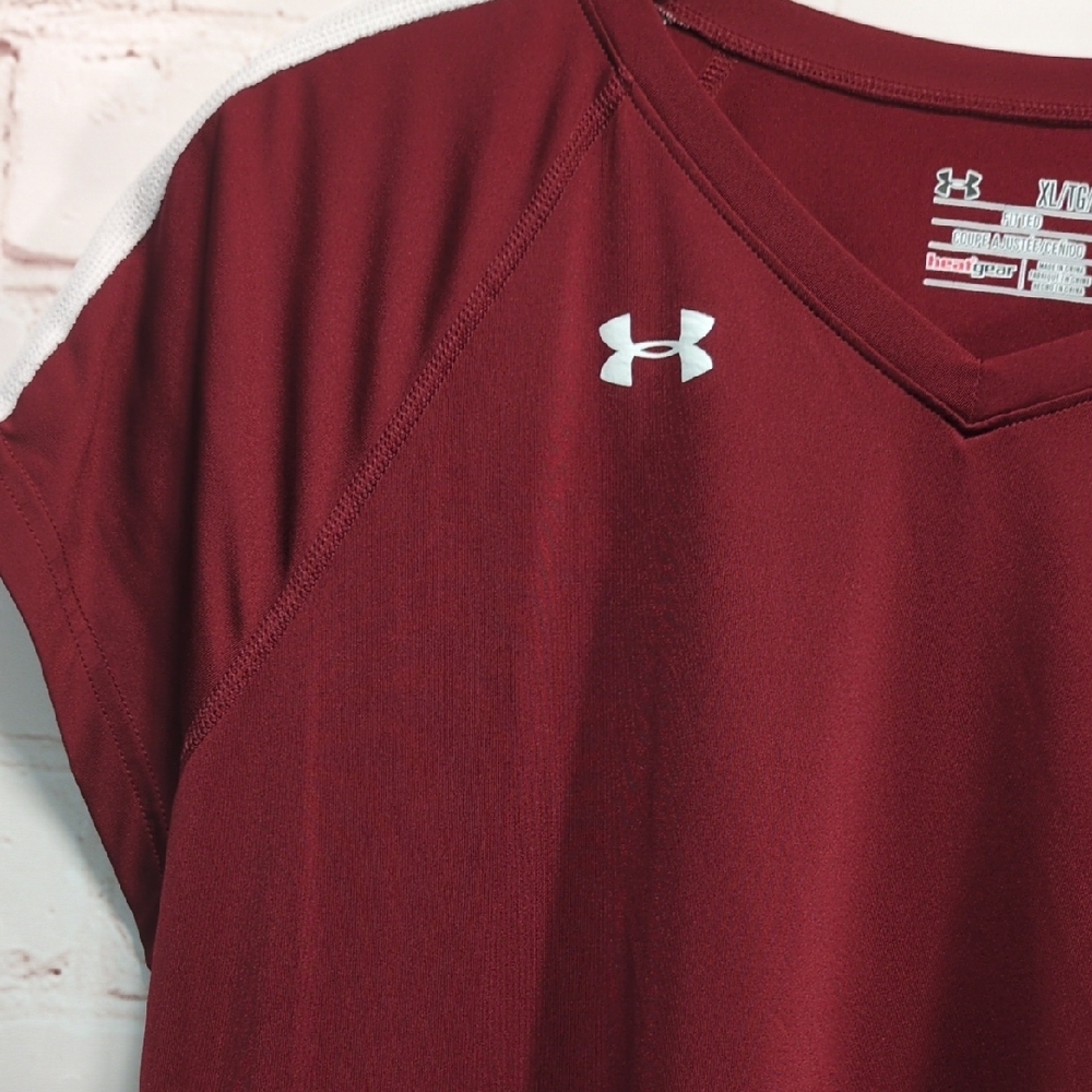 Under Armour Heatgear Burgundy and White Jersey Top Womens Size XL - Picture 3 of 8